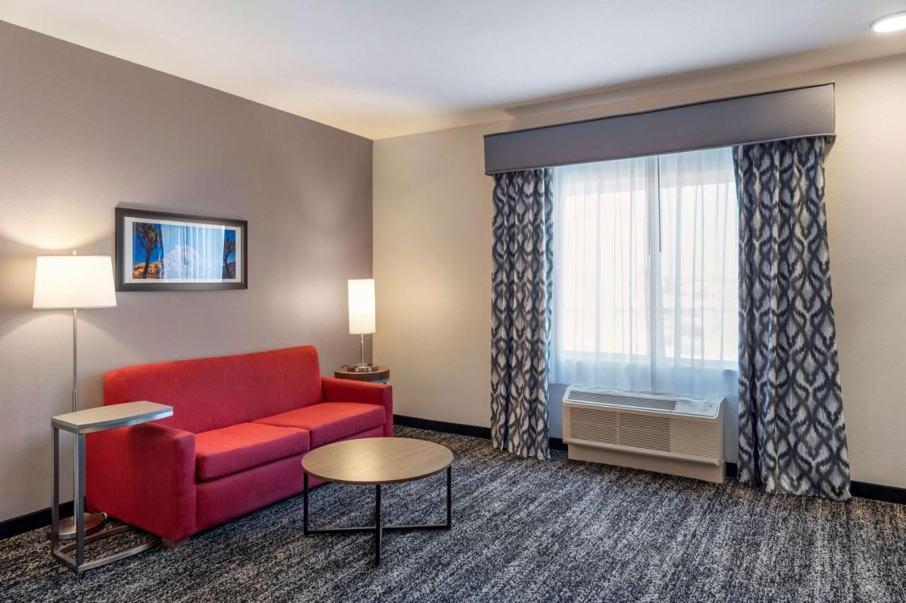 Best Western Plus Coachella Valley Inn & Suites Cathedral City Εξωτερικό φωτογραφία
